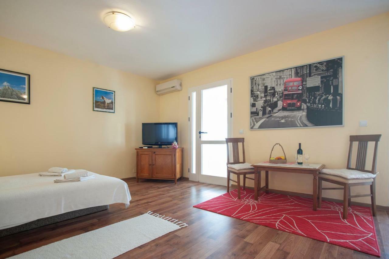 Apartmani Daco Sveti Stefan Zewnętrze zdjęcie